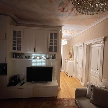 Deoni Apartment Luxury 티라나 외부 사진